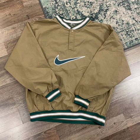 Old Nike, Mens Golf Fashion, Nike Shoes For Boys, Vintage Nike Sweatshirt, Shoes Outfit Fashion, Swag Girl Style, Concept Clothing, Nike Classic, Mens Casual Dress Outfits