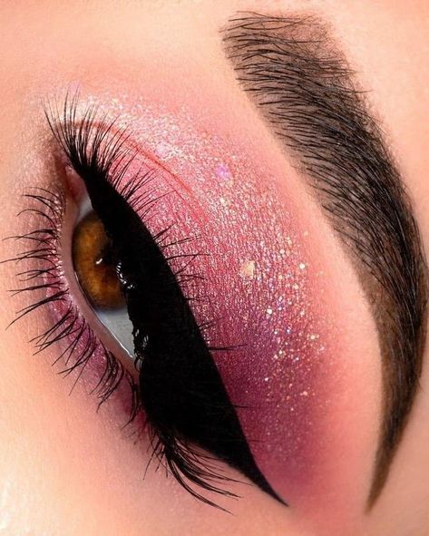 Makeup Looks To Try, Eye Makeup Images, Shimmer Eye Makeup, Gold Eye Makeup, Prom Eye Makeup, Pink Eye Makeup, Cute Eye Makeup, Barbie Makeup, Makeup Tutorial Eyeshadow