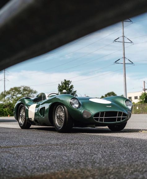 The Icone😎 Aston Martin DBR1 One of most successful racing car ever built by Aston Martin. One of 5 DBR1's made. After its victorious… Aston Martin Dbr1, Racing Car, Aston Martin, Supercars, Steering Wheel, Victorious, Antique Cars, Porsche, Sports Car