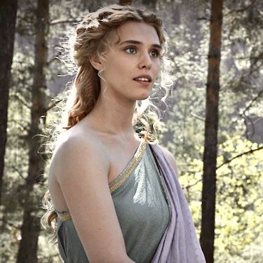 The Legend Of Hercules, Gaia Weiss, Egyptian Clothing, Medieval Woman, Horse Costumes, The Last Kingdom, Female Character Inspiration, Red Queen, Greek Goddess