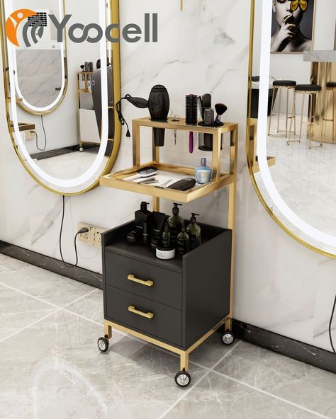 In Home Salon Ideas Small Spaces Modern, Beauty Salon Set Up, Glam Salon Suite Decor, Stylist Station Ideas, Salon Set Up, Hair Saloon Designs, Salon Station Ideas Diy, Gold Salon Decor, Small Beauty Room Ideas Salon