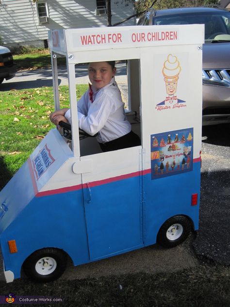 Ice-Cream Truck - Halloween Costume Contest via @costume_works Mr Softee, Truck Costume, Wheelchair Costumes, Mister Softee, Funny Halloween Decorations, Halloween Costumes 2014, Ice Cream Man, Ice Cream Cart, Homemade Costume