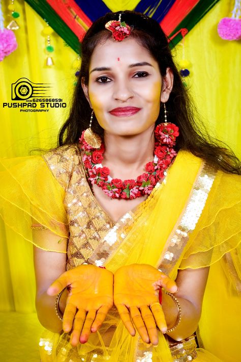 bride wedding photos shoot Haldi Closeup Photo, Haldi Girl, Haldi Ceremony Outfit For Men, Mehendi Photography Bridal, Haldi Look For Bride, Haldi Shoot, Wedding Dulhan Pose, Haldi Poses For Bride, Haldi Poses