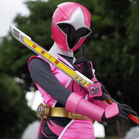 Kimberly Hart, Power Rangers Ninja Steel, Power Rangers Cosplay, Pink Ranger, Pink Power Rangers, Power Rangers Fan Art, Power Rangers Ninja, 2000s Pink, Go Go Power Rangers