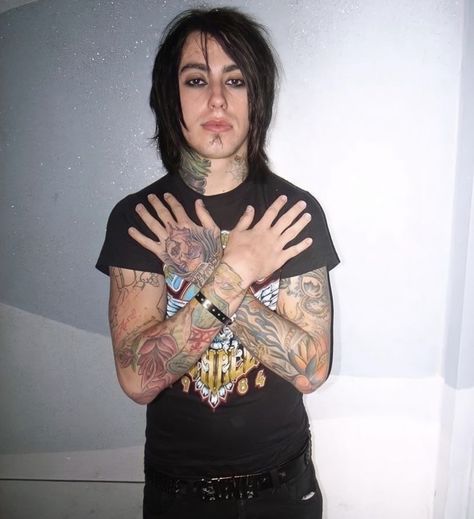 Ronnie Radke Young, Jacky Vincent, Internally Screaming, La Aesthetic, Scene Makeup, Emo Men, Escape The Fate, Ronnie Radke, Falling In Reverse