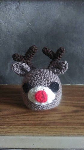 A blog full of FREE crochet /knitting /sewing pattern links ..any craft work researched and posted . Chocolate Orange Covers, Xmas Knitting, Crochet Creatures, Xmas Projects, Christmas Knitting Patterns Free, Shoe Template, Terry's Chocolate Orange, Christmas Crochet Patterns Free, Crocheted Christmas