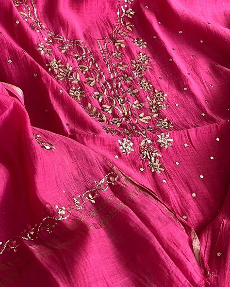 Festive edit ❣️ *Get Festive Ready - Kamdani work Kurtas dupatta* Presenting Very beautiful #Chanderi Mul soft and comfortable #kamdaniwork handwork Kurta and Dupatta Work on front, sleeves and dupatta!! Free shipping within India Kamdani Work, Kurta And Dupatta, Work On, India, Festival, Free Shipping, Pins