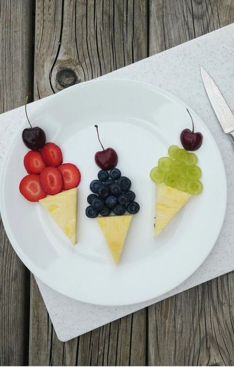 Fruit Platter Designs, Decorações Com Comidas, Food Art For Kids, Amazing Food Decoration, Food Shapes, Easy Food Art, Fun Kids Food, Food Crafts, Breakfast For Kids