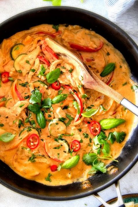 This less than 30 MINUTE Thai Red Curry Chicken tastes straight out of a restaurant! Its wonderfully thick and creamy, bursting with flavor, so easy and all in one pot! Definitely a new fav at our house!