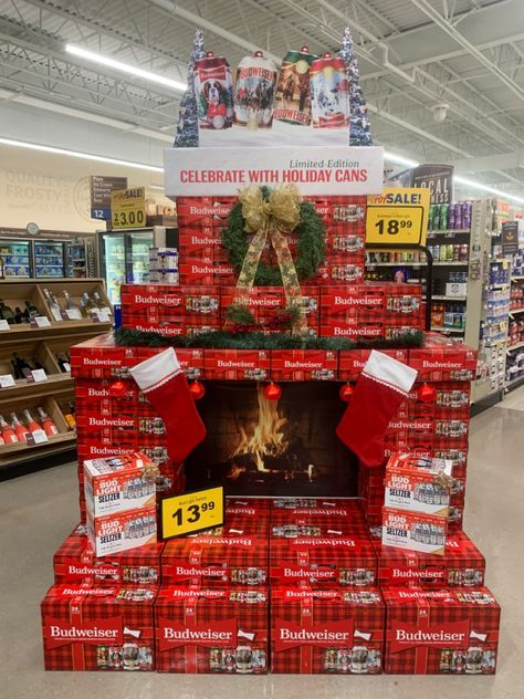 Christmas Grocery Store Displays, Beer Display Ideas, Wine Store Display, Alcohol Display, Christmas Store Displays, Wine Displays, Beer Display, Holiday Beer, Holiday Fireplace