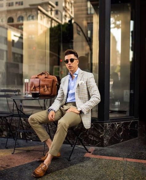 Checkered Blazer Outfit, Mens Smart Outfits, Blake Scott, Stylish Mens Suits, Blazer Outfits Men, Checkered Blazer, Suit Outfit, Casual Fridays, Sock Outfits