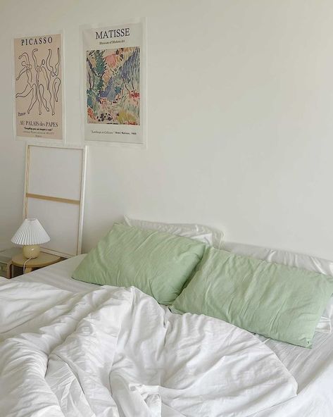 Mint Room Aesthetic, Mint Green Bedroom Walls, Mint Green Bedroom Ideas, Nyc Dorm, Mint Green Bedroom, Green Bedroom Walls, Mint Room, Mint Rooms, Flat Decor