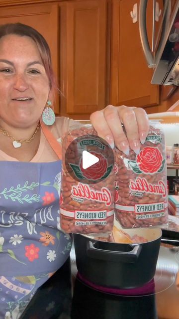 Easy Red Beans And Rice Recipe Quick, Red Kidney Bean Recipes, Easy Red Beans And Rice Recipe, Kidney Bean Recipes, Easy Red Beans And Rice, Red Beans And Rice Recipe Easy, Mississippi Kween, Canned Beans Recipe, Caroline Davis