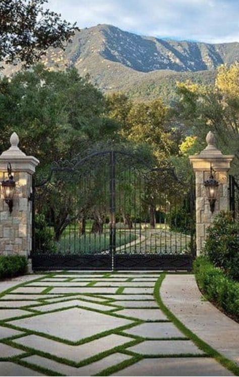 Long Driveway Landscaping, Driveway Entrance Landscaping, Long Driveway, Ranch Gates, Hacienda Style Homes, Landscaping Design Ideas, Driveway Entrance, Driveway Design, Driveway Landscaping