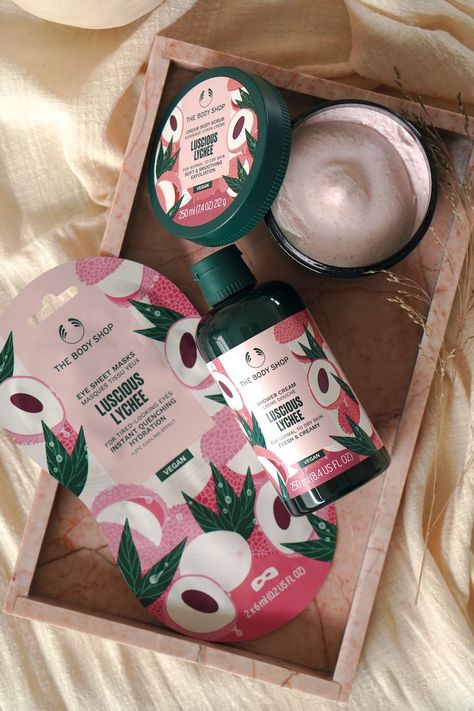 The Body Shop Zesty Lime Blossom Luscious Lychee Body Shop Skincare, Lime Blossom, Resin Glue, Body Shop At Home, Body Hygiene, Bath And Body Works Perfume, Shop Makeup, Body Scrubs, Body Skin Care Routine