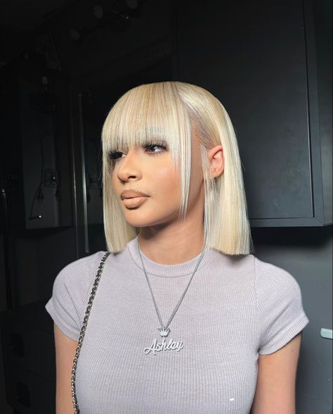 Side Part With Bangs, Africa Tattoos, Edgy Hairstyles, Kort Bob, Drag Wigs, Blonde Bob Wig, Frontal Wig Hairstyles, Straight Hair Cuts, Quick Weave Hairstyles