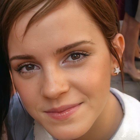 Photo Emma Watson, Emma Watson Pics, Keep It To Yourself, Best Titles, Today Pictures, Fake Pictures, Photo To Video, Hermione Granger, Emma Watson