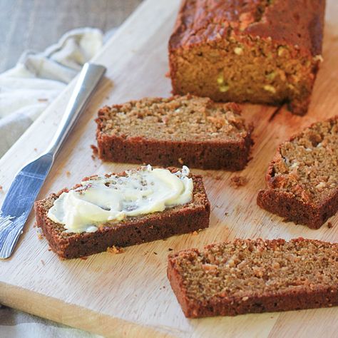 Yellow Squash Bread, Squash Bread Recipe, Olive Oil Zucchini Bread, Summer Squash Bread, Squash Bread, Delicata Squash, Yellow Summer Squash, Zucchini Muffins, Zucchini Bread Recipes