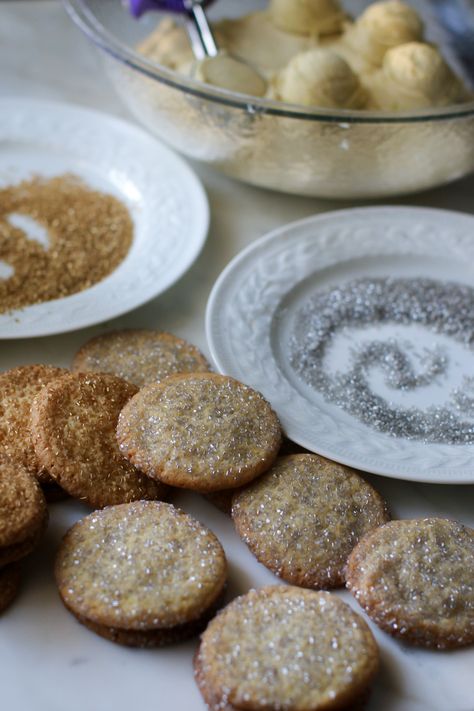 Glitter Cookies YDelicacies.com My family knows Christmas is in the air when glitter cookies come out of the oven. Glitter Cookies, Old School Recipes, Sesame Bread, Edible Gold Glitter, Ham And Cheese Roll Ups, French Bread Loaf, Tea Party Sandwiches, Tasty Cookies, School Recipes