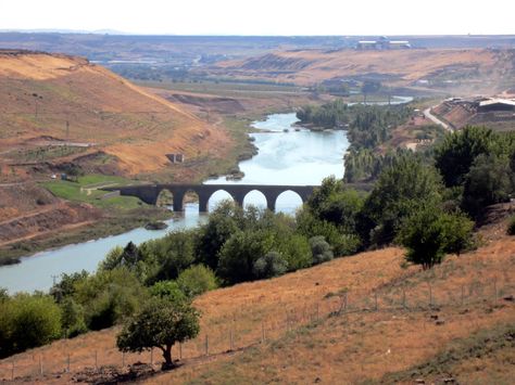 Tigris River At Diyarbakir. Tigris River, Assyrian Empire, Mass Migration, Republic Of Turkey, California State University, Ancient World, Turkey Travel, Ancient Cultures, The Foundation