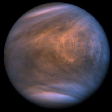 Clouds of Venus 'simply too dry' to support life - BBC News Venus Images, Tata Surya, Explanation Writing, Astronomy Pictures, Greenhouse Effect, Planetary Science, Space Pictures, Carl Sagan, Sistema Solar