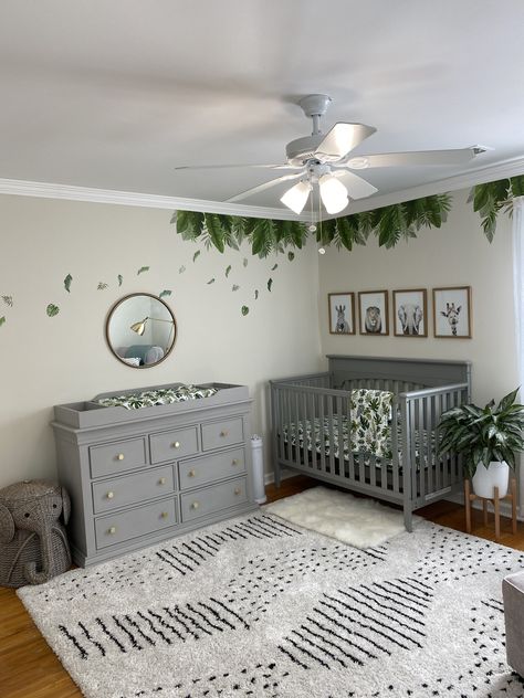 Nursery Ideas Greenery, Grey Themed Nursery, Safari Jungle Nursery, Nursery With Grey Furniture, Grey Crib Nursery Boy, Animal Theme Nursery Boy, Zoo Nursery Ideas, Grey Furniture Nursery, Minimalist Boy Nursery