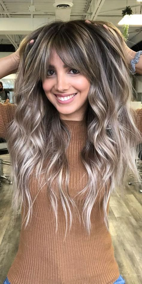 Blonde Hair Colour Ideas, Winter Hair Colors For Brunettes, Hair With Highlights And Lowlights, Dirty Blonde Hair Color Ideas, Hair Colors For Brunettes, Colors For Brunettes, Blonde Hair With Roots, Winter Hair Colors, Rambut Brunette