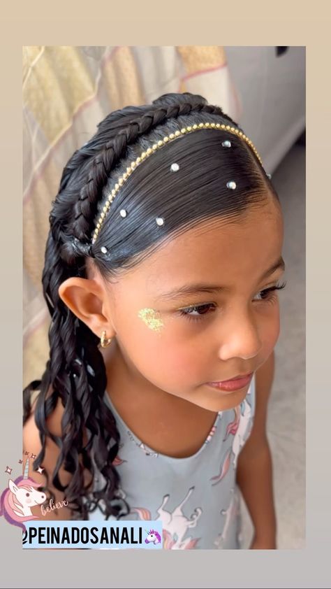 Peinados Anali🦄 By.Jennifer OL✨ (@peinadosanali) • Fotos y videos de Instagram Wavy Hair Hairstyles, Kids Hairstyles For Wedding, Christmas Hairstyle, Boy Braids Hairstyles, Hair Style On Saree, Braids For Boys, Christmas Hairstyles, Quick Hairstyles, Fish Tail Braid