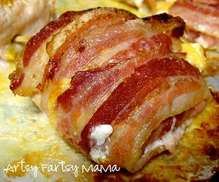 This is sinfully good! Bacon wrapped chicken with cream cheese, garlic salt, and cheddar or monterey jack.  and all low carb too!! Chicken With Cream Cheese, Cob Recipes, Bacon Chicken, Wrapped Chicken, Bacon Wrapped Chicken, Cream Cheese Chicken, Winner Winner Chicken Dinner, Taco Soup, Crockpot Meals