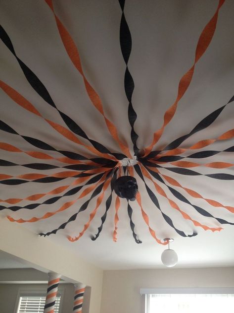 Things To Make For Halloween Party, Streamers Doorway, College Halloween Decorations, Haunted Hoco Theme, Halloween Decoration Ideas For School, Halloween Nursing Home Decorations, Indoor Spooky Halloween Decor, Halloween Streamers Ideas, Streamer Decorations Halloween