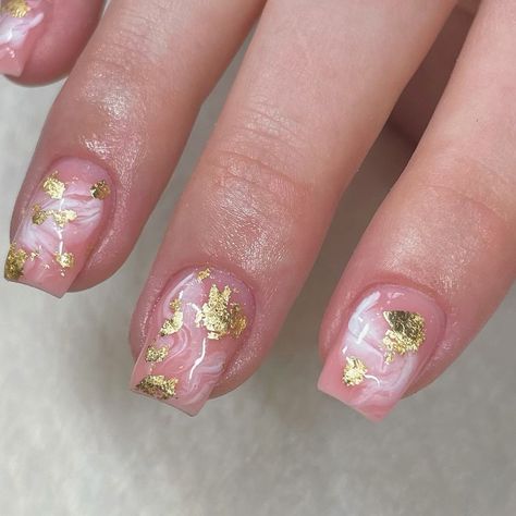 Blooming Gel Marble Nails, Nails With Gold Flakes, Blooming Gel, Nails With Gold, Foil Design, Marble Nail Art, Pink Acrylic, Foil Paper, Foil Nails