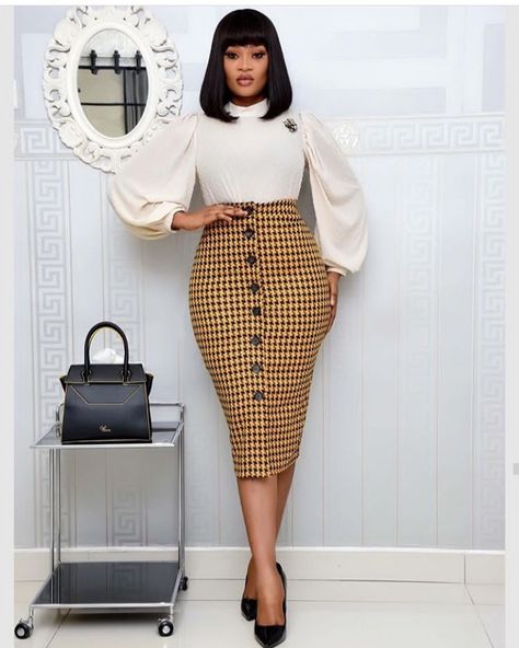 Corporate Attire Women Skirt, Stylish Business Outfits, Curvy Casual Outfits, Womens Skirt Outfits, Fashionable Work Outfit, Corporate Dress, African Print Dress Ankara, Stylish Wedding Dresses, Corporate Attire