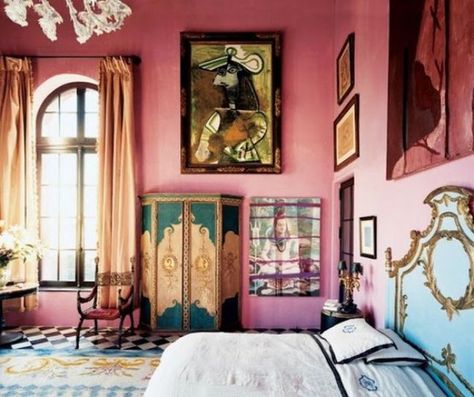 So FRENCH BOHEMIAN Greenwich Village Apartment, Dekorasi Bohemia, Pine Bedroom Furniture, India Decor, Bohemian Bedroom, Design Del Prodotto, Pink Bedroom, Pink Room, Boho Interior