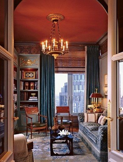 Red Ceiling, Office Library, Preppy Lifestyle, Beautiful Rooms, Stylish Living Room, Cozy Nook, Living Room Storage, A Living Room, Home Library