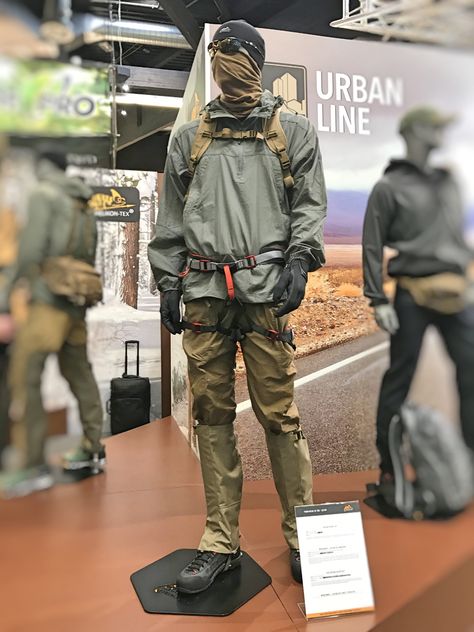 Military Boots Outfit, Hiking Outfit Men, Outfit Pria, Tactical Fashion, Tactical Operator, Mountain Gear, Tactical Wear, Tac Gear, Outdoor Clothes