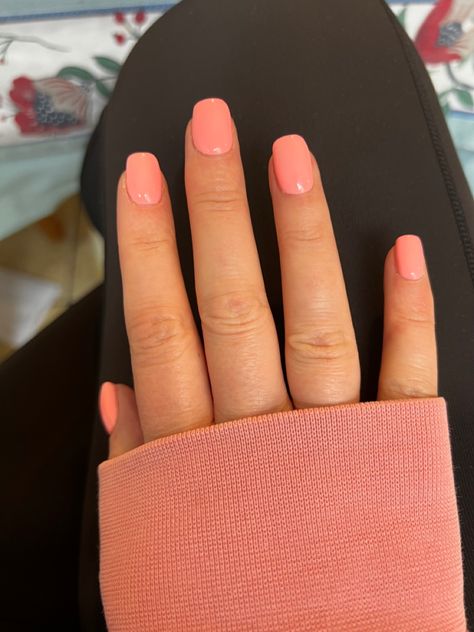 Peach Gel Nails Short, Peach Dip Nails, Peach Nails Short, Peach Short Nails, Pink Peach Nails, Light Peach Nails, Peach Pink Nails, Peachy Pink Nails, Short Nails Pink