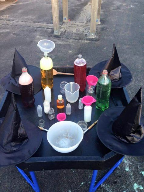 Potion making Potion Making, Forest School Activities, Room On The Broom, Dramatic Play Area, Fall Preschool Activities, Eyfs Activities, Nursery Activities, Halloween Potions, Halloween Arts And Crafts