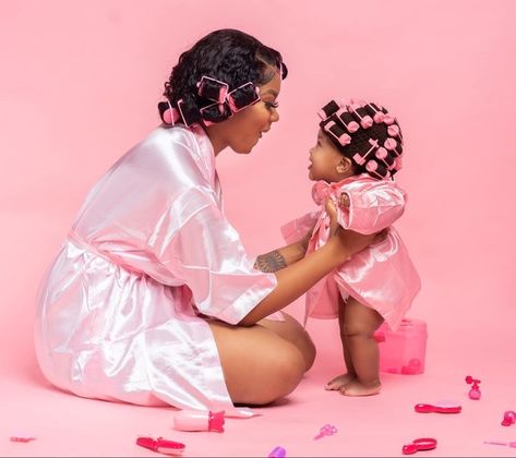 Mommy Daughter Photography, The Body Shop At Home, Mommy Daughter Photoshoot, Beauty Self Care, Mommy Daughter Pictures, Mommy Daughter Photos, Mother Daughter Photoshoot, Baby Birthday Photoshoot, Mommy And Baby Pictures