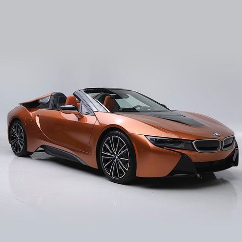 Barrett-Jackson on Instagram: “Power, performance and exclusivity all in one. This 2019 @BMW i8 Roadster includes turbocharged all-wheel drive and loads of factory…” Bmw I8 Roadster, I8 Roadster, Racing Car Design, Lux Cars, Barrett Jackson Auction, Bmw I8, Barrett Jackson, Super Luxury Cars, Bmw Z4