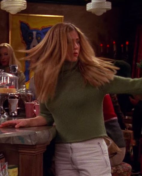 Green Turtleneck Outfit, Jen Aniston Hair, Turtle Neck Outfits, Green Jeans Outfit, Green Cargo Pants Outfit, Rachel Green Hair, Pants With Zippers, Rachel Green Style, Rachel Green Outfits