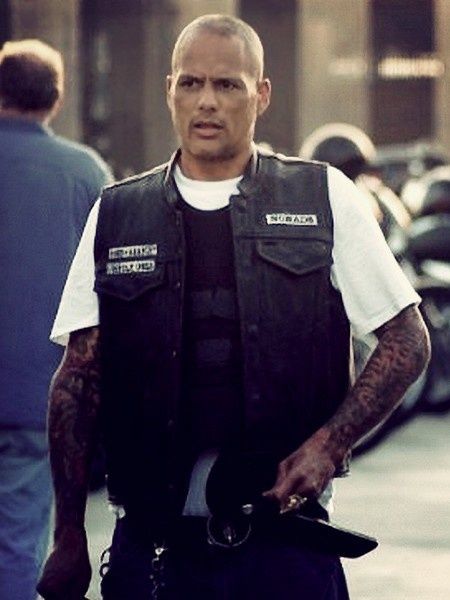 David LaBrava as Happy Sons Of Anarchy Happy, Story Fic, Happy Lowman, Sons Of Anarchy Tara, Anarchy Clothing, David Labrava, Punk Quotes, Anarchy Quotes, Anarchy Symbol