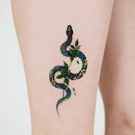 Tatuaje Cover Up, Cuff Tattoo, Green Tattoos, Lavender Tattoo, Snake Tattoo Design, Tasteful Tattoos, Sternum Tattoo, Up Tattoos, Snake Tattoo