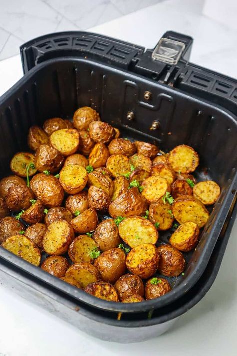 Best Easy Air Fryer Potatoes - Cooking With Claudy Baby Dutch Yellow Potatoes Recipes Air Fryer, Chopped Potatoes In Air Fryer, Small Golden Potatoes Recipes Air Fryer, Our Place Air Fryer Recipes, Air Fryer Garlic Potatoes, T Fal Air Fryer Recipes, Mini Potato Recipe Air Fryer, Air Fryer Potatoes Wedges, Air Fryer Fingerling Potatoes