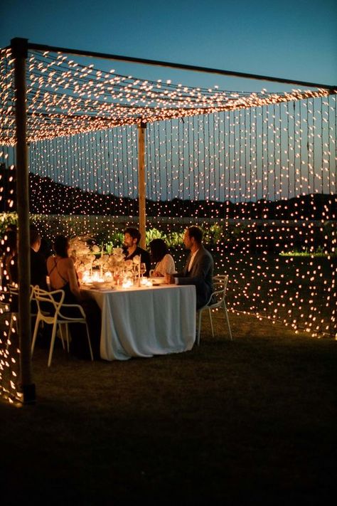 Lights Canopy Wedding, Fairy Lights Birthday Party, Fairy Lights Canopy Wedding, Fairy Light Canopy Wedding, Fairy Light Dinner Party, Light Canopy Outdoor, Light Canopy Wedding, Fairy Light Tent, Fairy Lights Canopy