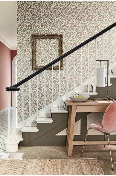 Richmond Green Staircase - Inspire Me Shades Of Brown Paint, Painted Staircases, London Wallpaper, Hallway Wallpaper, Cosy Interior, Hallway Inspiration, Deco Rose, Hal Decor, Brown Paint