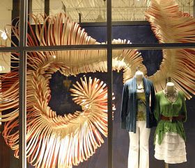 Anthropologie Window Display, Anthropologie Display, Summer Window, Anthropologie Inspired, Design Blogs, Creative Display, Shop Window Design, Shop Window Displays, Visual Display