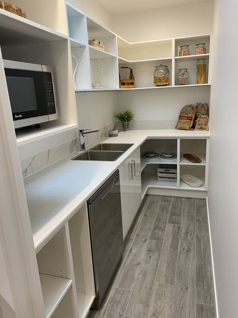 Combined Butlers Pantry Laundry, Pantry Scullery Ideas, L Shape Butlers Pantry, Butler Pantry With Sink, Laundry Butlers Pantry Combo, Kitchen With Scullery Layout, Kitchen With Butlers Pantry Layout, Scullery Ideas Layout, Scullery Ideas