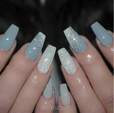 Wedding Nails With Blue Accent, Blue Sparkle Nails Acrylic, Baby Blue Nails With Glitter, Blue Sparkle Nails, Winter Nails Gel, Fall Acrylic, Baby Blue Nails, Wallpaper Girly, Blue Acrylic Nails