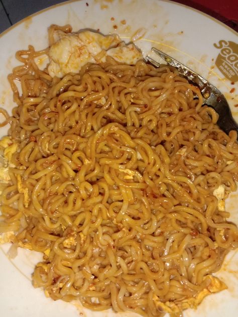 Pancit Canton With Egg, Pancit Canton, Fried Noodles, Fried Rice, Noodles, Good Food, Egg, Rice, Snacks