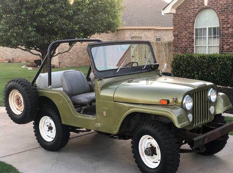 Everything Classic Jeep on Instagram: “Beautiful original one owner 69 CJ5. On Abilene TX Craigslist owner said the original Dauntless V6 runs like new. No leaks. I’d love to own…” Jeep Cj6, Cj Jeep, Green Jeep, Classic Jeeps, Vintage Jeep, Lifted Jeep, Jeep Cj7, Jeepers Creepers, Jeep Cj5